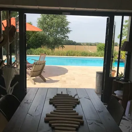 Porte 90 فندق مبيت وإفطار Saint-Georges-du-Bois (Charente-Maritime)